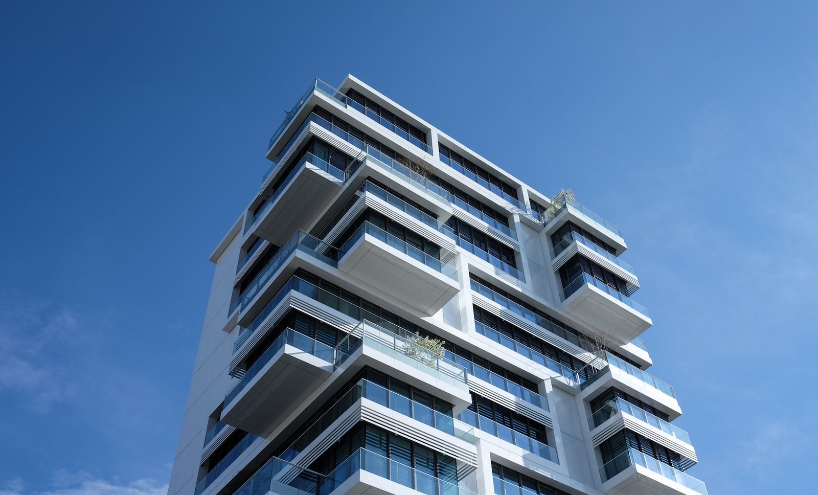 New Design Modern Apartment With Pool